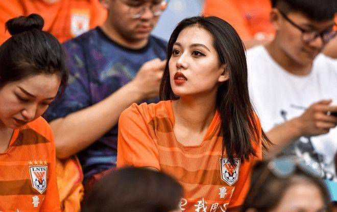 堕落的已婚夫妇