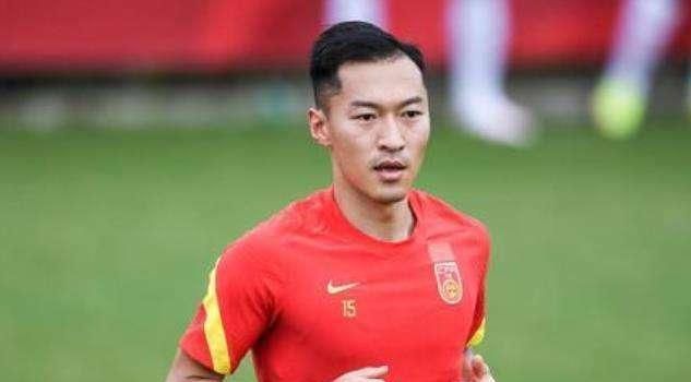 为我加油的男生