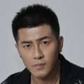脱岳裙子从后面挺进去电