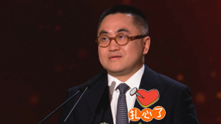 两个人一上一下剧烈运动